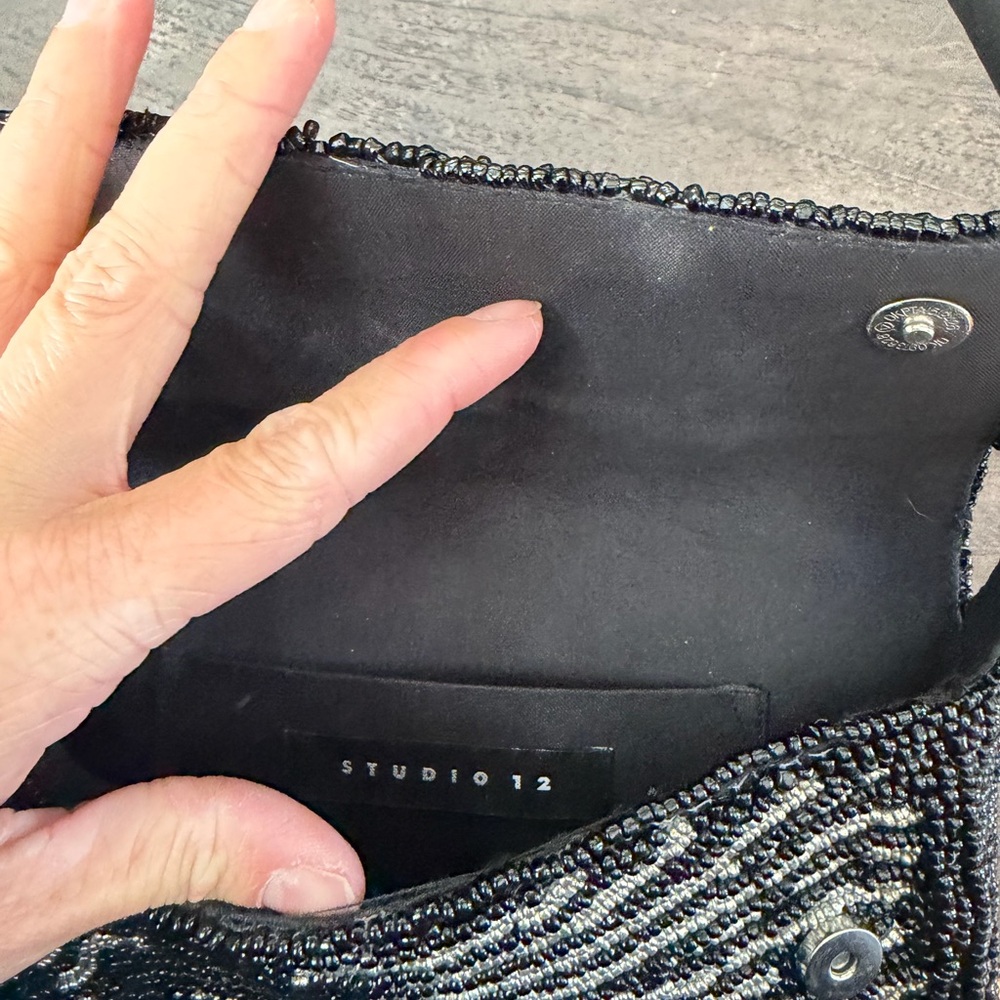 Studio 12 beaded mini bag in black + white zebra pattern 🖤 - Picture 4 of 5